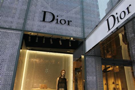 dior da|is Dior a public company.